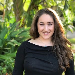 Meet your Posher, Esther